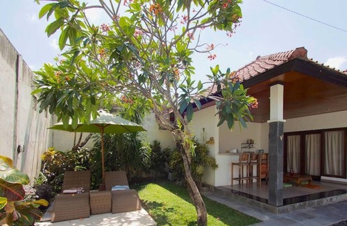 Seminyak Villa | CENTRAL SEMINYAK 2BR MiCasa Villa-BIG PRIVATE POOL