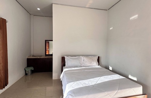 Labuan Bajo House | Charlitoz Homestay