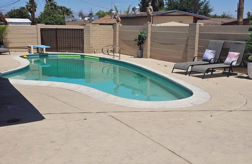 Downtown Las Vegas House | Charming 3-bedroom house with pool WiFi and AC in awesome Las Vegas. Enjoy