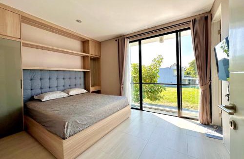 Surabaya House | Charming 4BR House in Northwest Park, West Surabaya by Le Ciel Hospitality