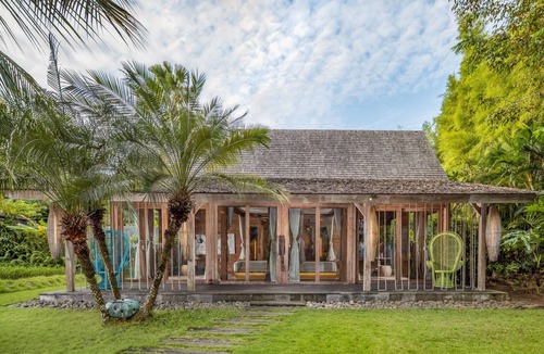 Umalas Villa | Charming Wooden 5 Bedroom Private Pool Villa