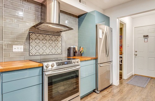 Renaissance Place House | Chic Dtwn Indy Home, Close to Massachusetts Ave, with Private Garage & Courtyard