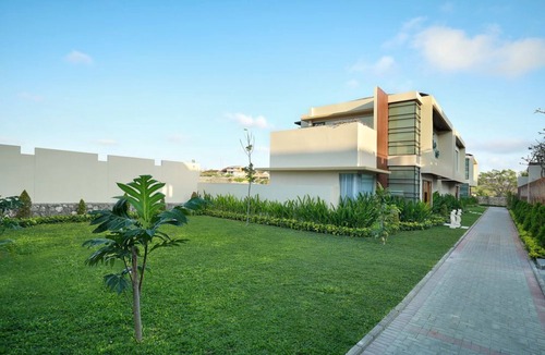 Kampial Villa | Clean, Spacious, Quiet Villa in Nusa Dua, 2 Bedrooms, Close to GWK Cultural Park