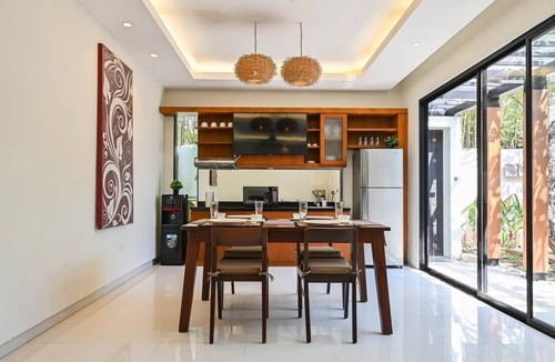 Nakula Villa | Closed Living Room Villa The Cabana in Seminyak