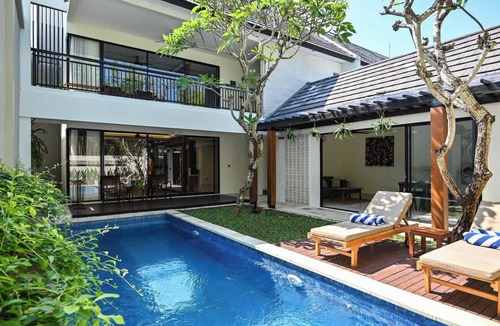 Nakula Villa | Closed Living Room Villa The Cabana in Seminyak