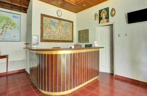 Sunset Road Hotel | Collection O 90808 Kubu Carik Seminyak