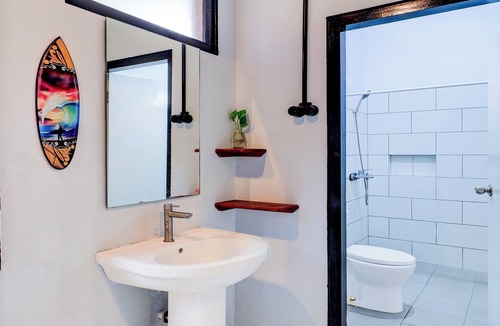 Legian Hotel | Collection O Legian Near Legian Beach