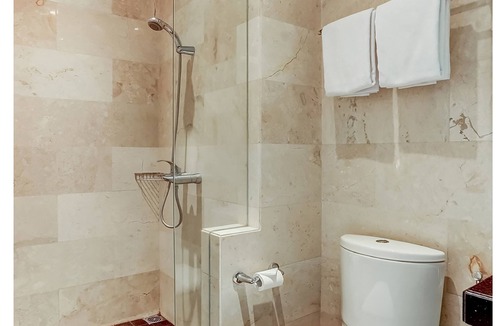 Legian City-Centre Hotel | Collection O Legian Near Pantai Kuta Formerly Premium Legian