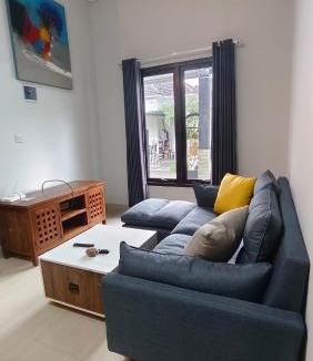 Mumbul House | Comfortable small house