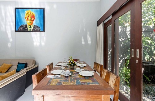 Nakula Villa | Cozy 3 bedroom Villa close to double six beach