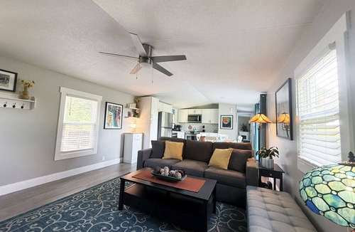 Christiansburg House | Cozy cottage with amazing views just 10 minutes to Blacksburg. Pet-friendly!