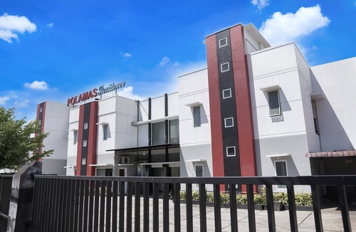 Padang House | Cozy Double Escape W/Free WiFi and Parking