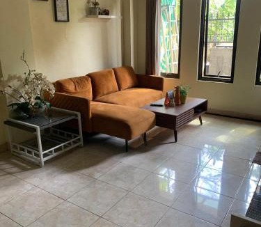 Bukit House | Cozy Palm Villa