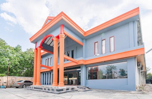 Pekanbaru House | Cozy Twin Escape with Free WiFi and Parking