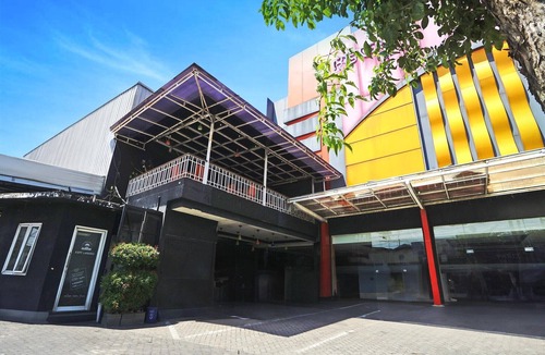 Malang House | Cozy Twin Escape with Free WiFi and Parking