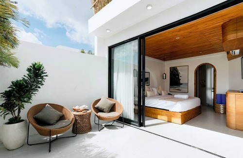Pecatu Apartment | Cozy Wellness Villa- Sauna & Pools, 3 Min to Beach