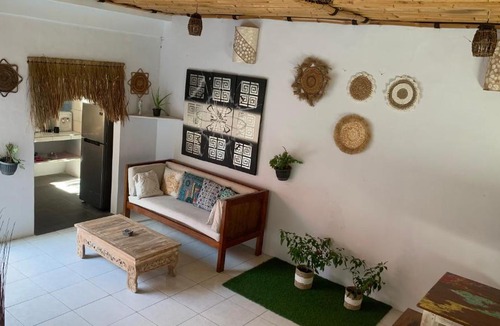 Babakan Villa | CozyVilla Near Batubolong Beach