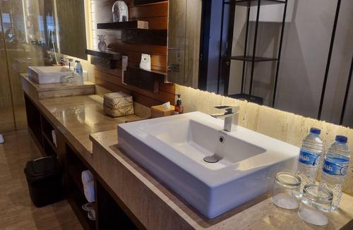 By Pass Ngurah Rai Kuta Hotel | Crystalkuta Hotel - Bali