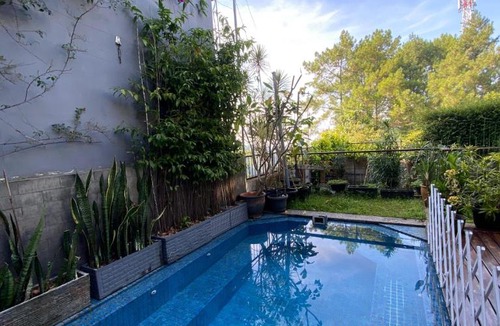 Ciumbuleuit House | Dago Hills Homestay 43