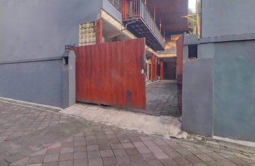 Mengwi House | Deluxe Double Stay Near Badung