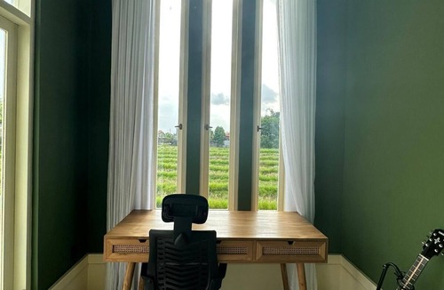 Padonan Villa | Designer Home with Rice Field View in Canggu