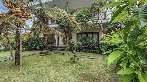Pejeng Kawan House | DLobong Suites Ubud with Bathtub and Garden View