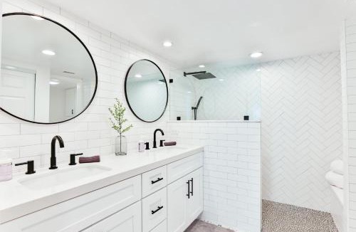 Encinitas House | Dream Home - Steps to Beach, Pools, Shops & Dining