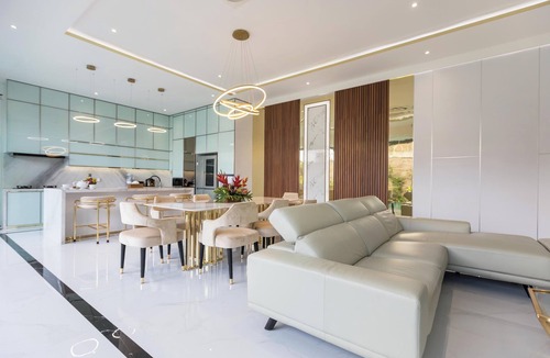 Sunset Road Villa | Elegant, 4-Bedroom Villa in Legian