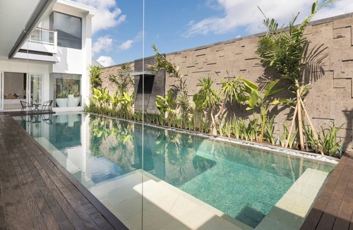 Dewi Sri Villa | Elegant, 4-Bedroom Villa in Legian