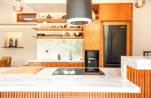Berawa Villa | Elegant 6BR Villa, Canggu, 400m to Finns Beach