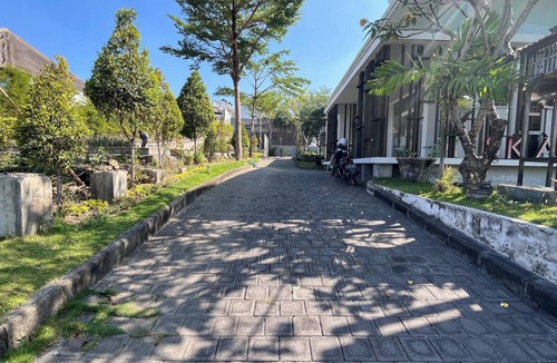 By Pass Ngurah Rai Apartment | Elegant Studio (No Kitchen) Apartment At Skales Residence Nusa Dua Bali