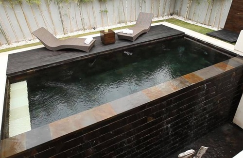 Laksmana House | EQLt1 Bedroom Waterfall Villa - Breakfast