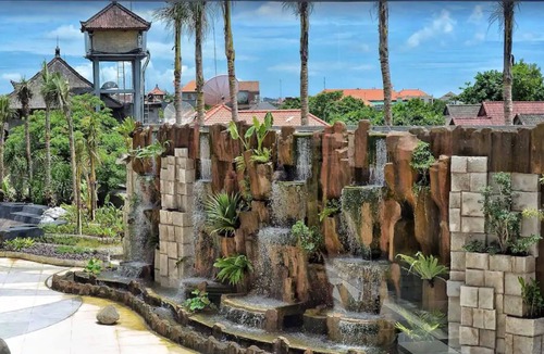 North Legian Villa | Family Villa with City & Pool View (TSky Villa 5)