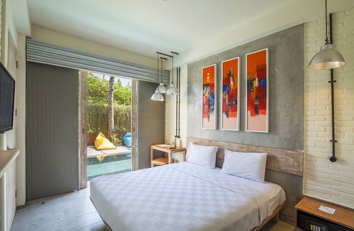 Batu Bolong Hotel | FRii Bali Echo Beach
