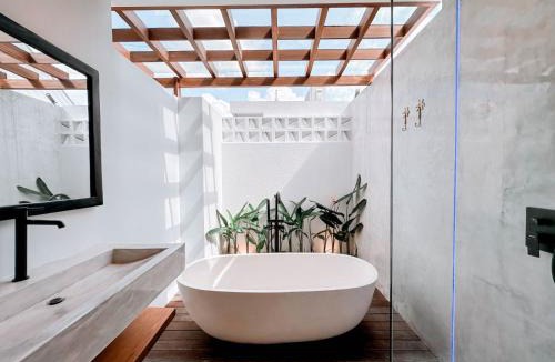 Padonan Villa | Golden Hour Villas - Paradiso