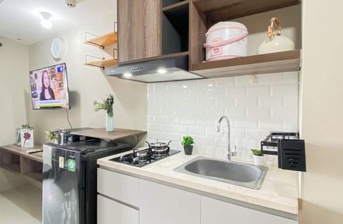 Duren Sawit Apartment | Good Neat Studio Room At Apartment Lrt City Jatibening