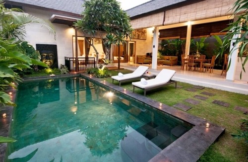 Petitenget Villa | Gorgeous 2BR Villa Set In Seminyak! 2Min Drive To Seminyak Square! W/Swim Pool!