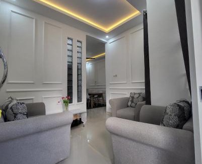Oro Oro Ombo Villa | GRAND NALA JATIMPARK BATU