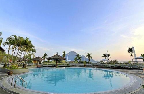 Trawas Hotel | Grand Whiz Hotel Trawas Mojokerto