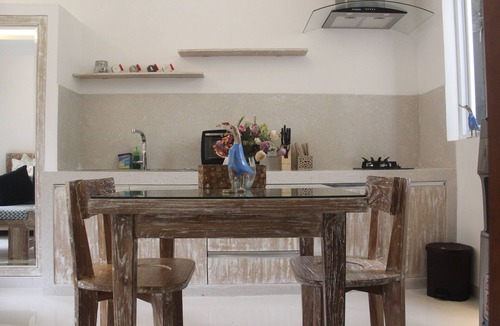 Sunset Road Apartment | Green Studio Apartment Seminyak