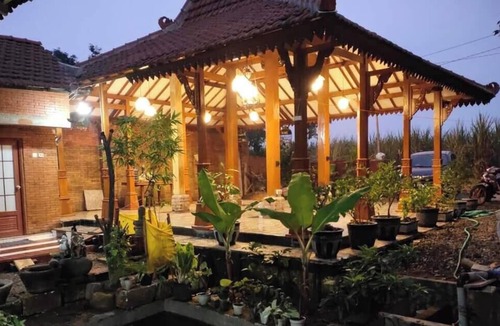 Bejijong House | GRHA PAWITRA TROWULAN