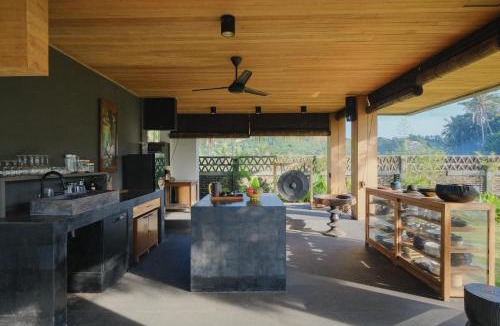 Kuta Villa | Gudea Living Villa Surfer Dream Retreat Areguling Beach