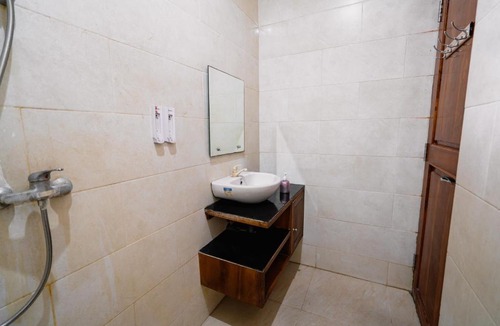 Seminyak House | GuestHouse Cempaka Putih