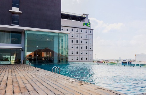 Laweyan Hotel | HARRIS Hotel & Conventions Solo
