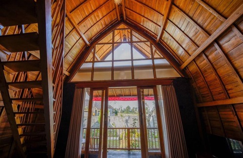 Melayang Villa | Hidden 1BR Peaceful A-Frame Villa | Ubud Area