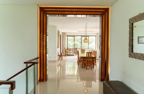 Bandung Villa | Hikari Hill View Villa 7 Bedrooms With a Private Swimming Pool and a Billiard Table