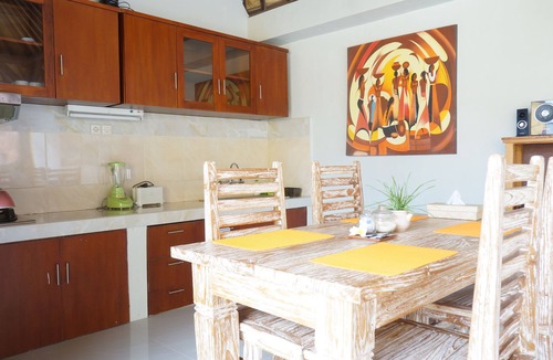 Sunset Road Villa | Holiday Heaven At Great Location