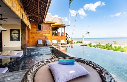 Suraberata Villa | Homerez - Villa in Tabanan, sea view