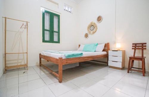Central Yogyakarta House | Homestay Putri Kencono