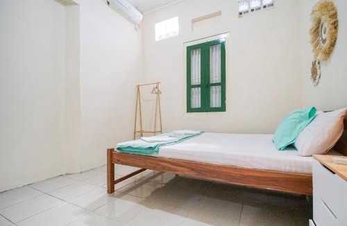 Central Yogyakarta House | Homestay Putri Kencono